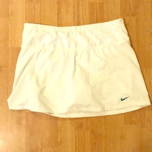 Nike tennis skirt